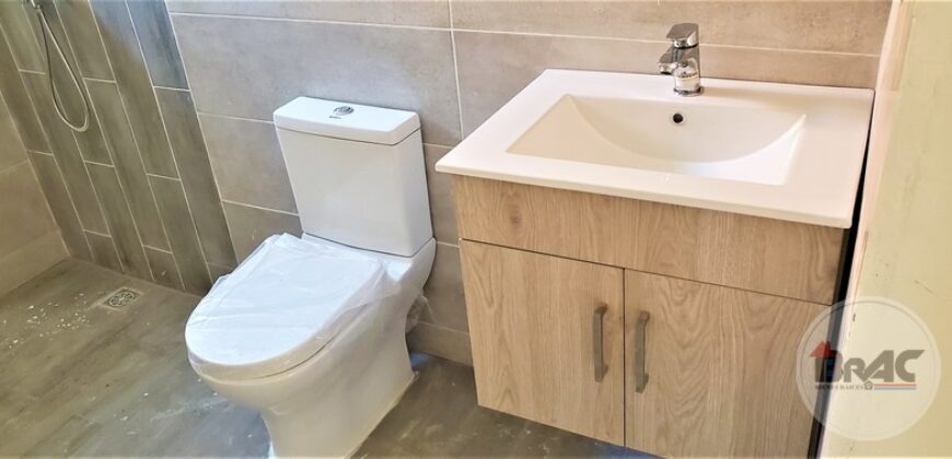 Se Vende Villa de 2 Niveles Residencial Quinto (5to) Centenario