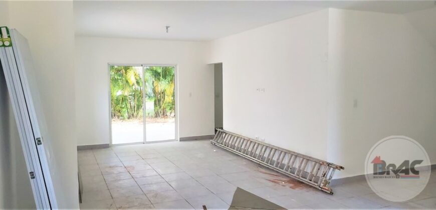 Se Vende Villa de 2 Niveles Residencial Quinto (5to) Centenario