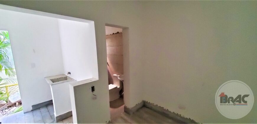 Se Vende Villa de 2 Niveles Residencial Quinto (5to) Centenario