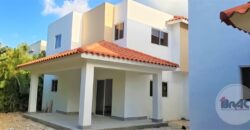 Se Vende Villa de 2 Niveles Residencial Quinto (5to) Centenario