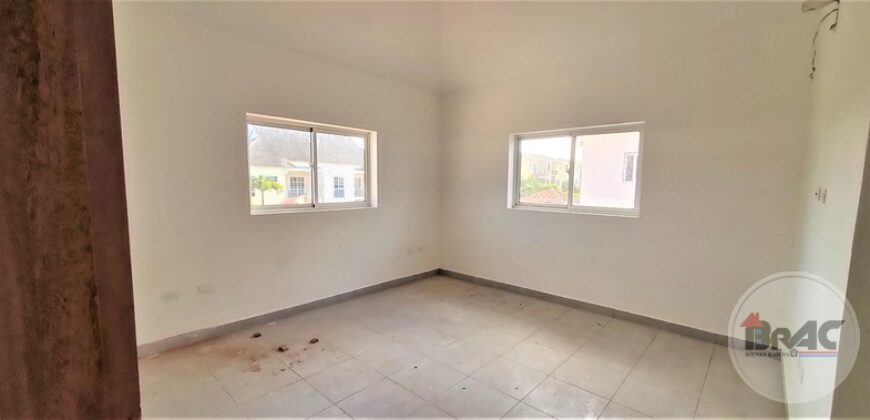 Se Vende Villa de 2 Niveles Residencial Quinto (5to) Centenario