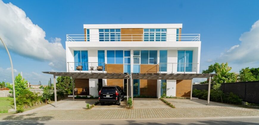 Casas Las Colinas Town House Higüey