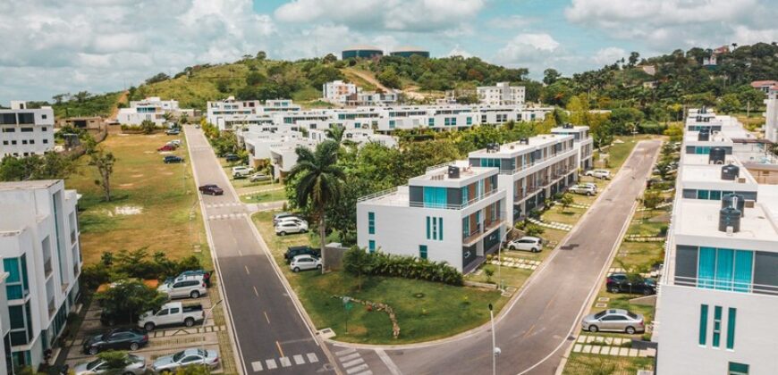 Casas Las Colinas Town House Higüey