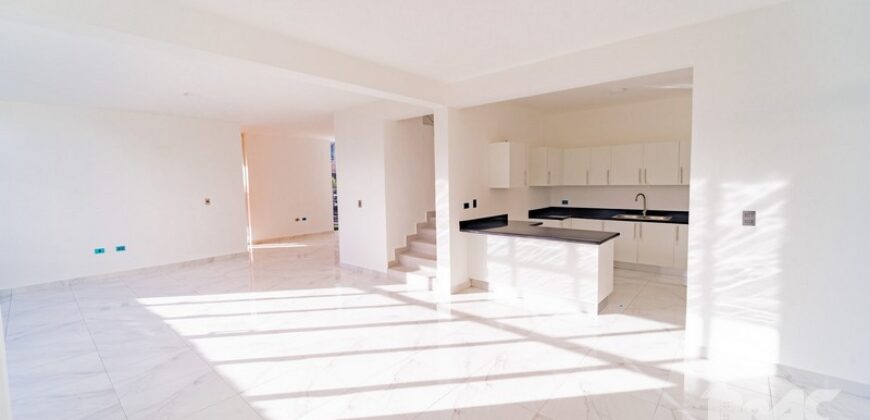 Casas Las Colinas Town House Higüey