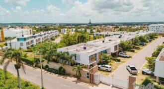 Apartamento en Venta en Las Colinas Town House 2, Higüey | BRAC